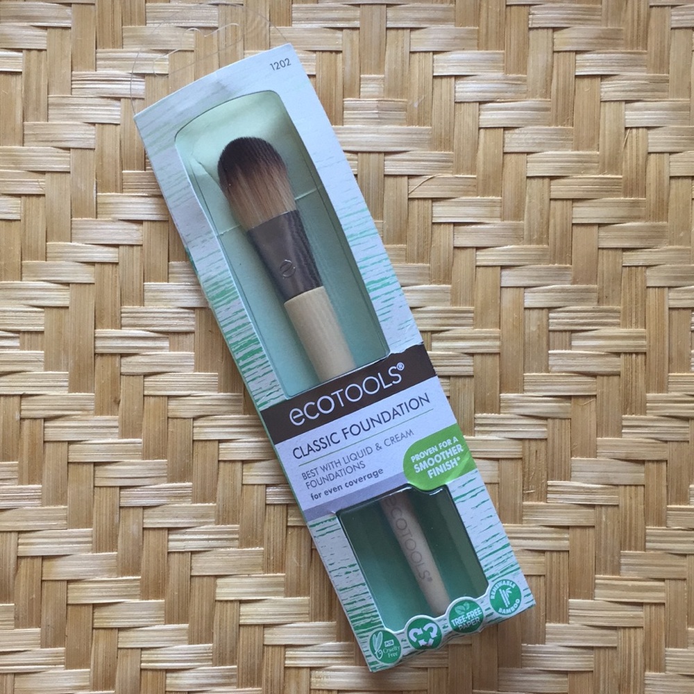 ecotools Classic Foundation Brush NIB